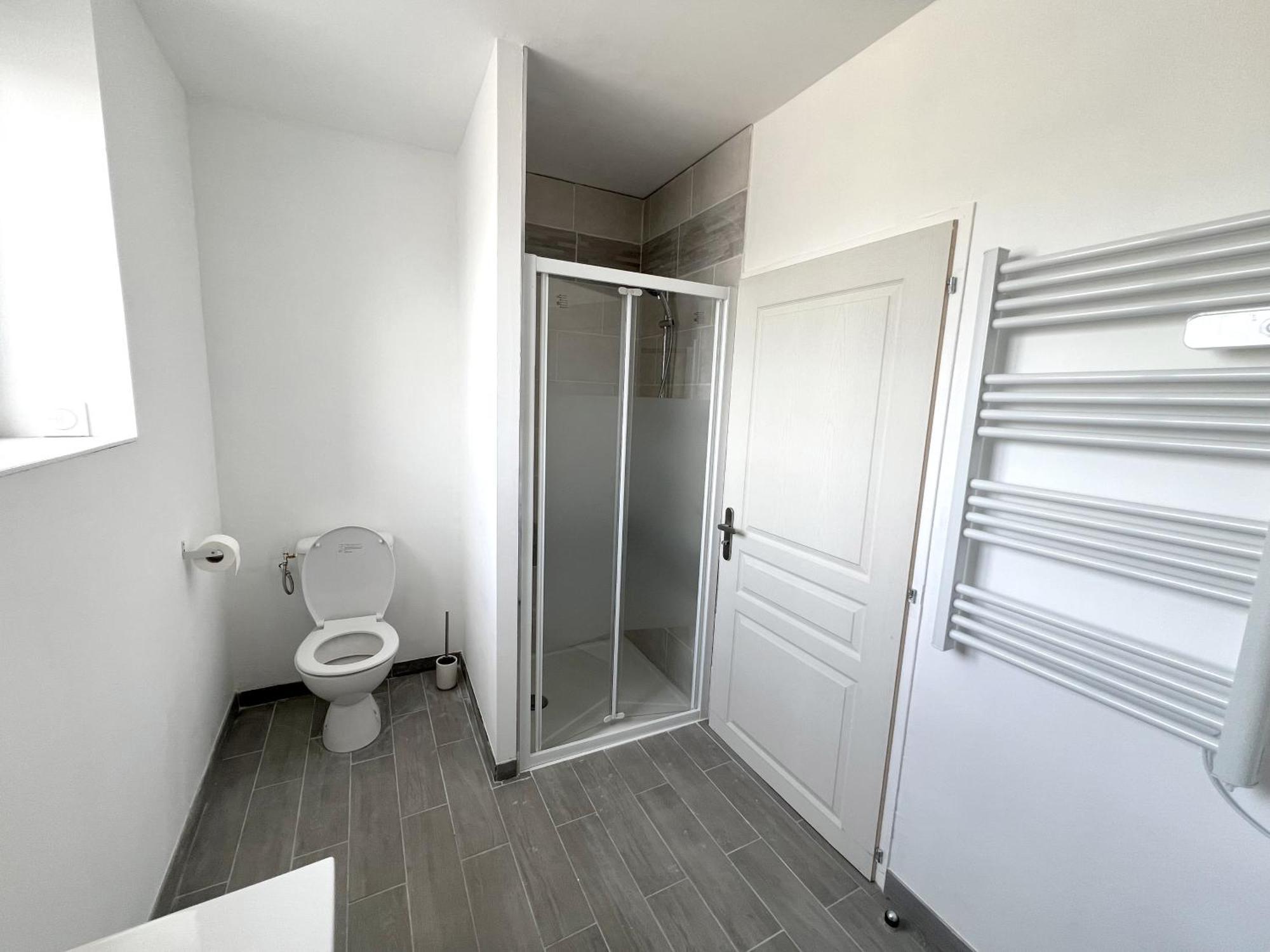 178b - T2 Confort - Wifi Netflix * Le Gond-Pontouvre